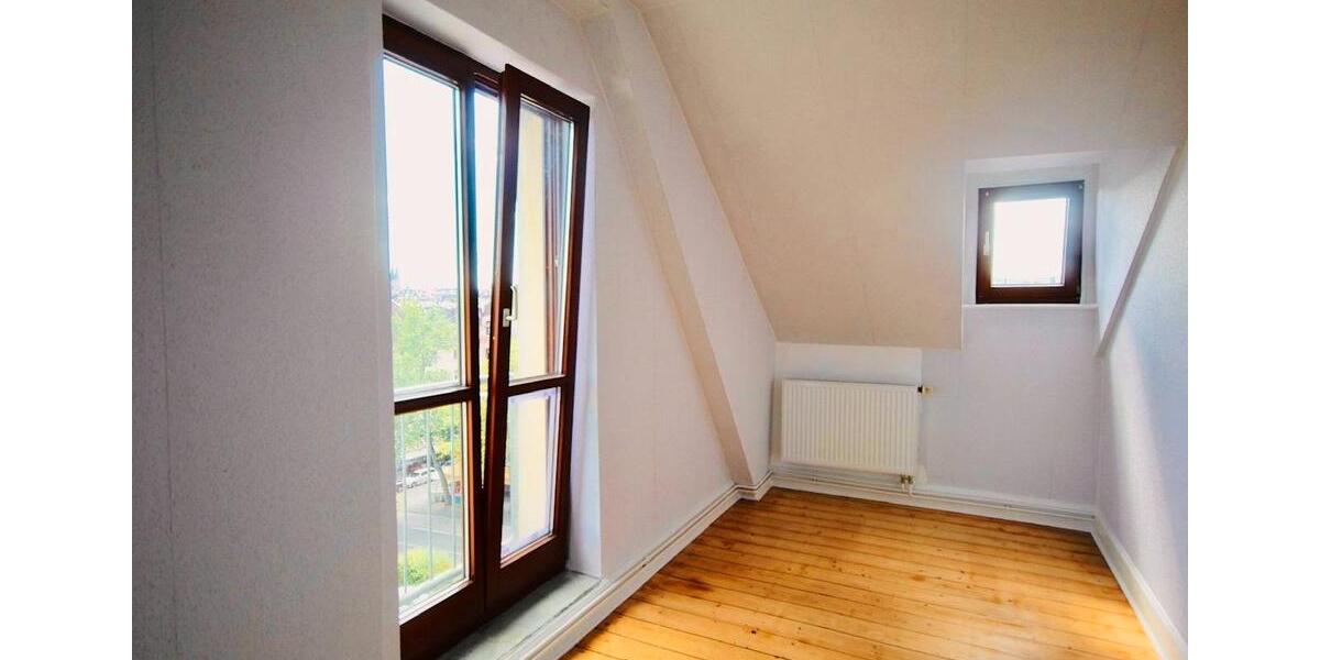 Dachgeschoßwohnung Wiesbaden - 2.5 Zimmer, 72 m&sup2;, 775&euro; | Angebot:26544969