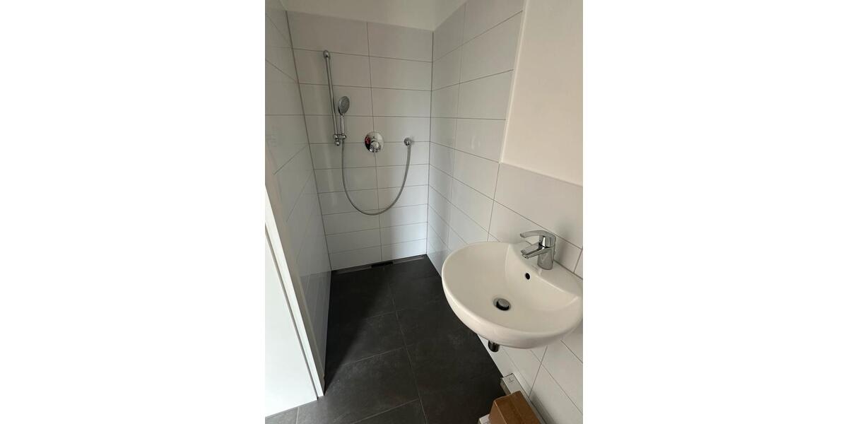 Erdgeschoßwohnung Bergisch Gladbach Alt-Frankenforst - 3 Zimmer, 120 m&sup2;, 2.050&euro; | Angebot:26573007