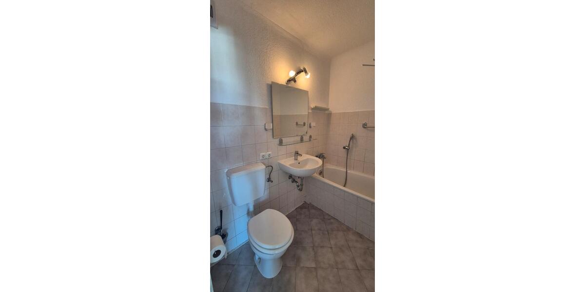 Etagenwohnung Sömmerda - 3 Zimmer, 60 m&sup2;, 550&euro; | Angebot:26056117