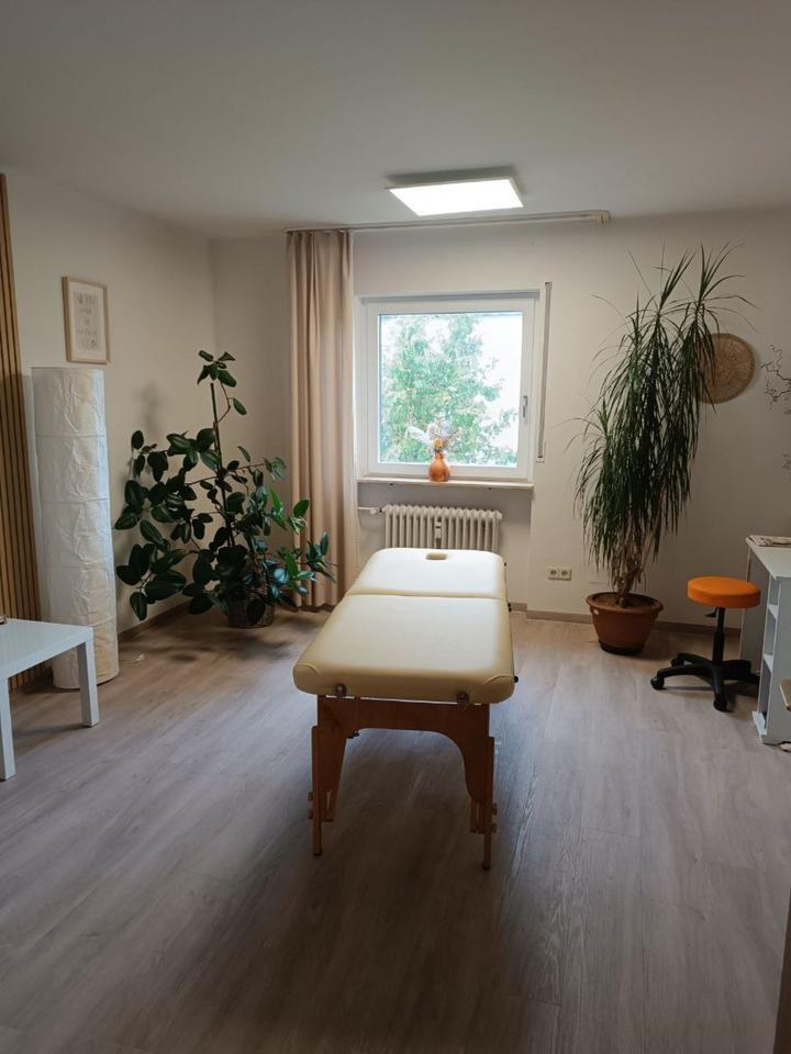 Vermiete Zimmer in meiner Praxis
