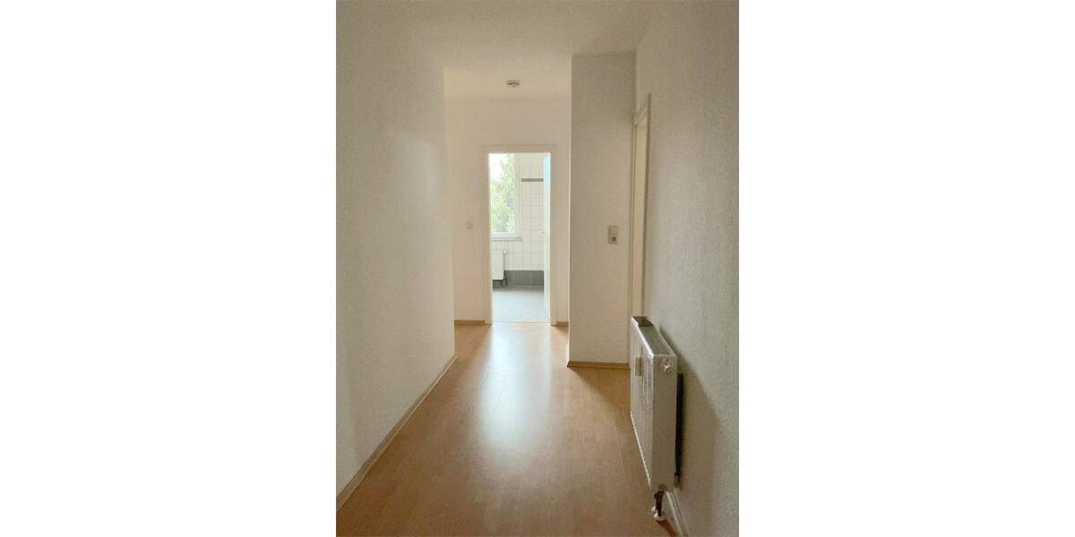 Etagenwohnung Limbach-Oberfrohna Oberfrohna - 2 Zimmer, 75 m&sup2;, 320&euro; | Angebot:25928876