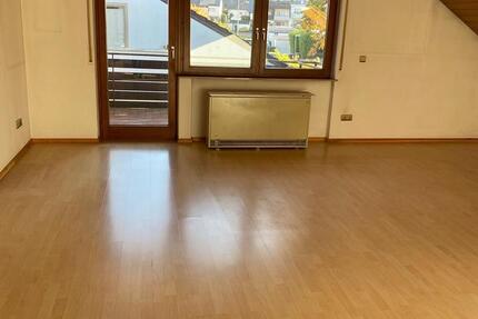Helle 3-Zimmer Dachgeschosswohnung in Filderstadt Plattenhardt 3 zimmer