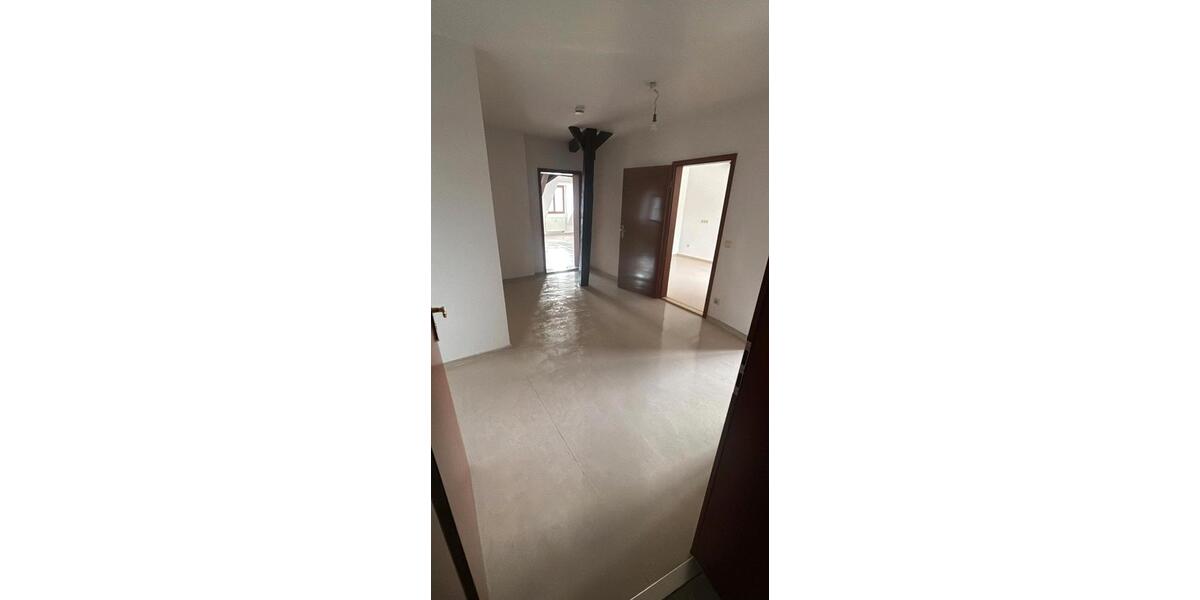 Dachgeschoßwohnung Lößnitz - 1 Zimmer, 49 m&sup2;, 395&euro; | Angebot:26350224