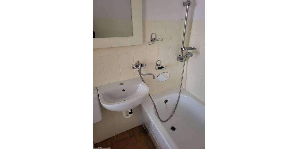 Etagenwohnung Pasewalk - 3 Zimmer, 53 m&sup2;, 360&euro; | Angebot:25797143