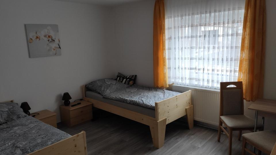 Wohnen auf Zeit Herzogenaurach - 4 Zimmer, 130 m&sup2;, 20&euro; | Angebot:23431341