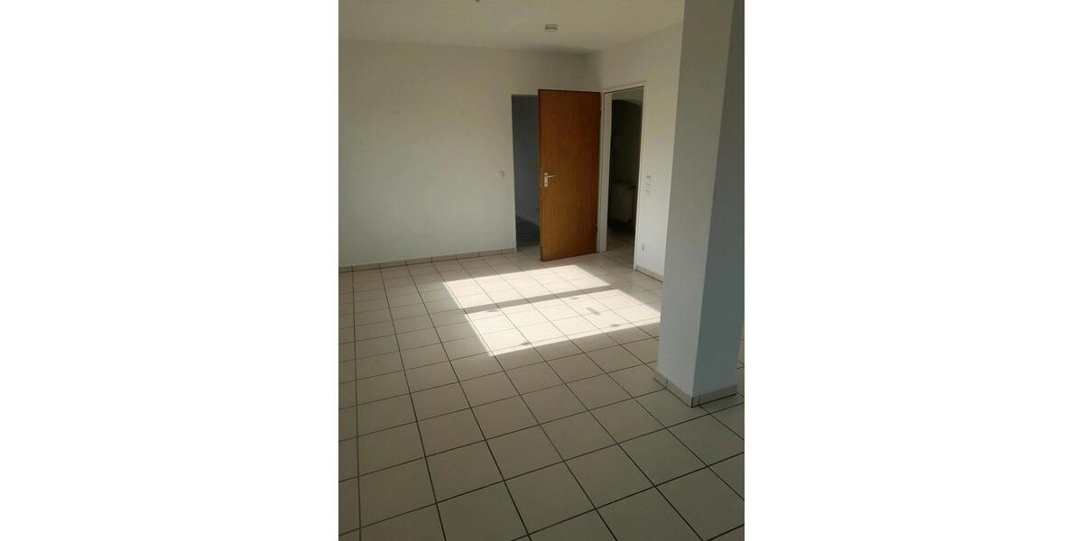 Erdgeschoßwohnung Essen Stadtbezirk VII - 1 Zimmer, 65 m&sup2;, 675&euro; | Angebot:25353871