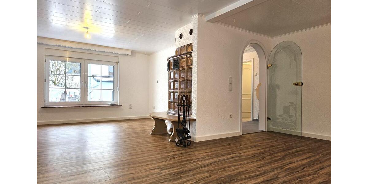 Einfamilienhaus Wipperfürth - 5 Zimmer, 227 m&sup2;, 2.500&euro; | Angebot:24453830