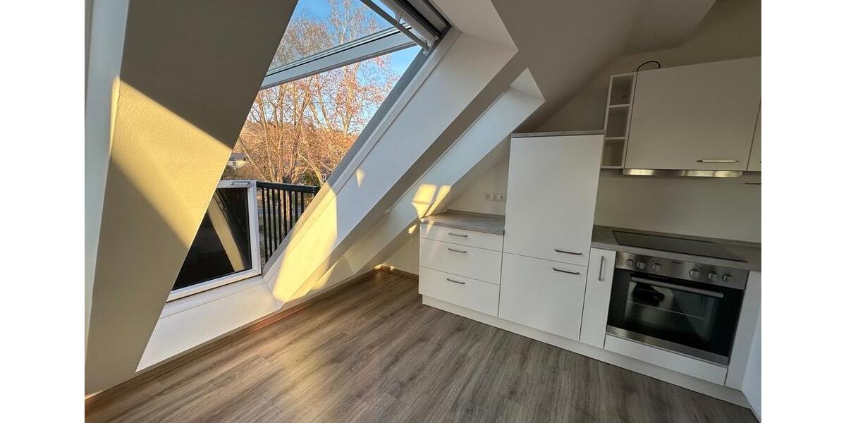 Dachgeschoßwohnung Radebeul - 2 Zimmer, 52 m&sup2;, 665&euro; | Angebot:26295522