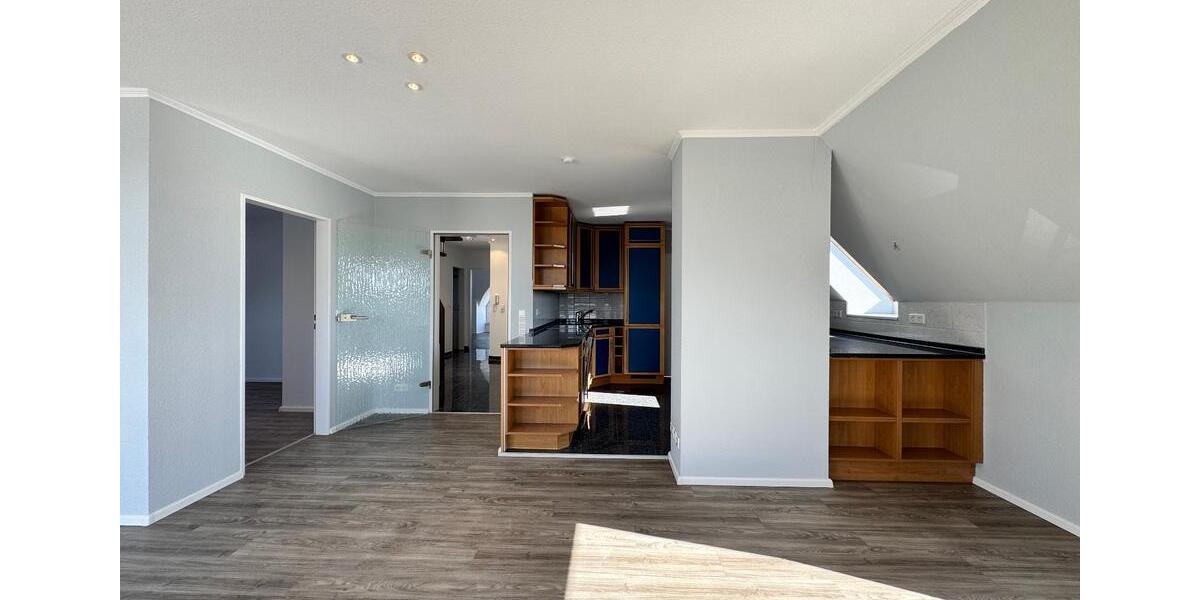 Einfamilienhaus Neumünster - 5 Zimmer, 140 m&sup2;, 1.200&euro; | Angebot:25871149