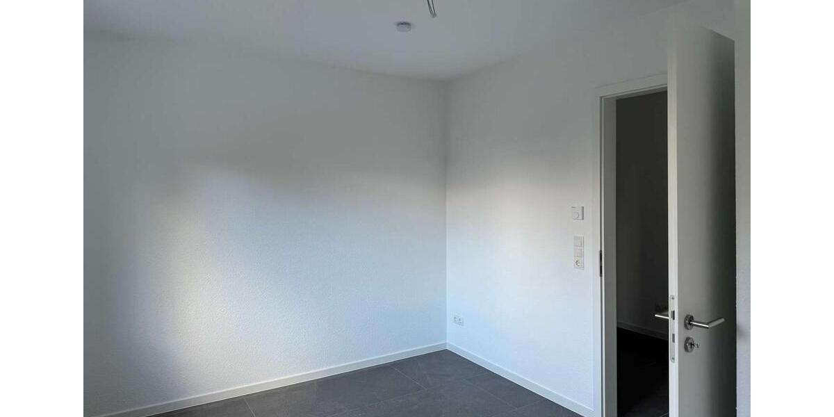 Etagenwohnung Edewecht - 3 Zimmer, 82 m&sup2;, 990&euro; | Angebot:26426419
