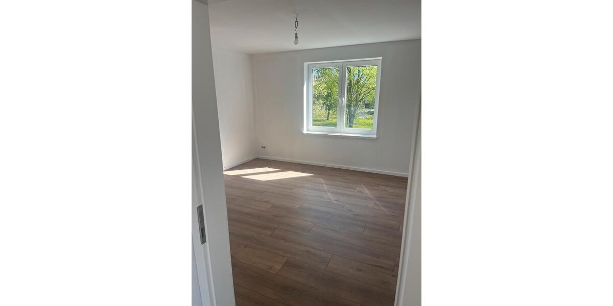 Etagenwohnung Gnarrenburg - 4 Zimmer, 130 m&sup2;, 1.100&euro; | Angebot:26463814