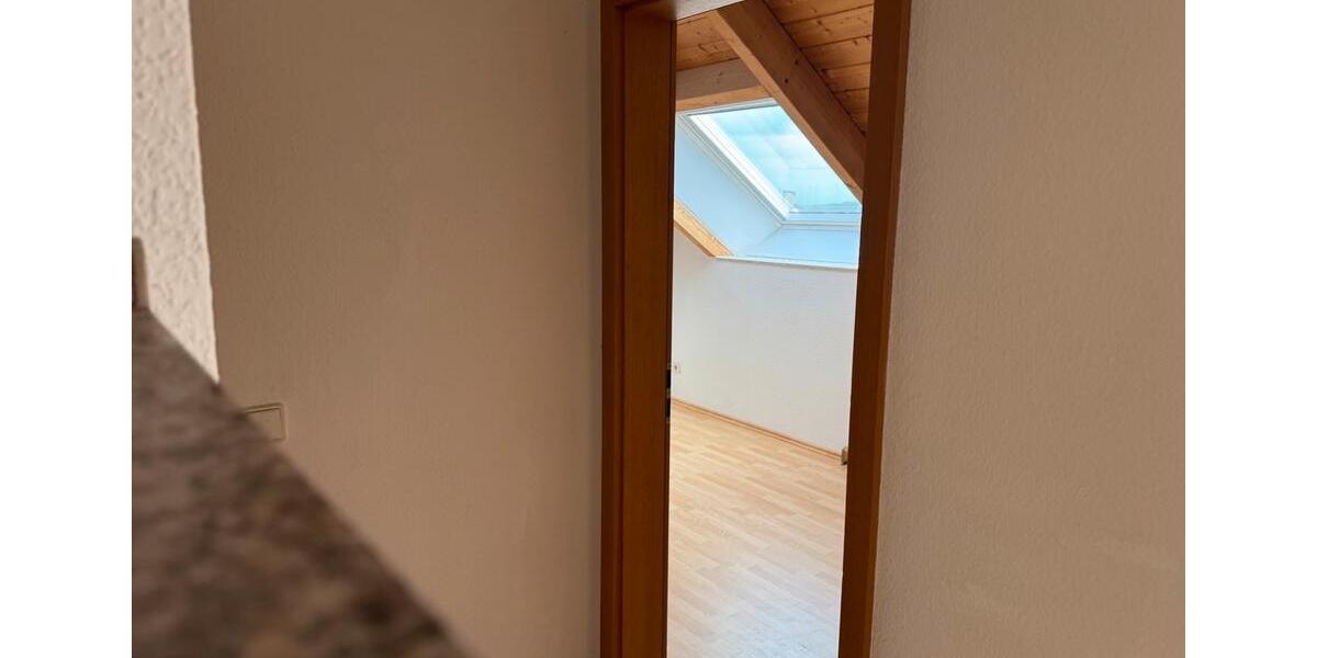 Etagenwohnung Schmölln - 1 Zimmer, 46 m&sup2;, 399&euro; | Angebot:26444477