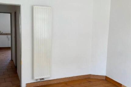 Schöne neu sanierte Einraum- Altbauwohnung 1 zimmer