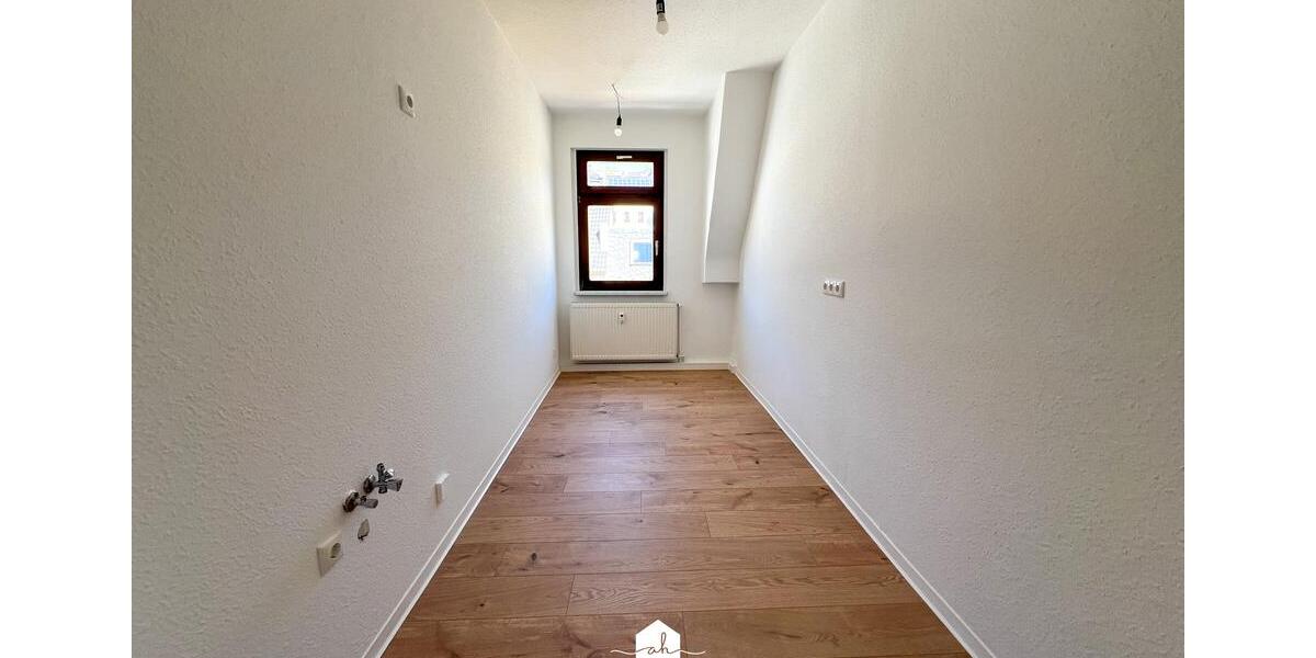 Dachgeschoßwohnung Greiz - 4 Zimmer, 83 m&sup2;, 480&euro; | Angebot:26476621