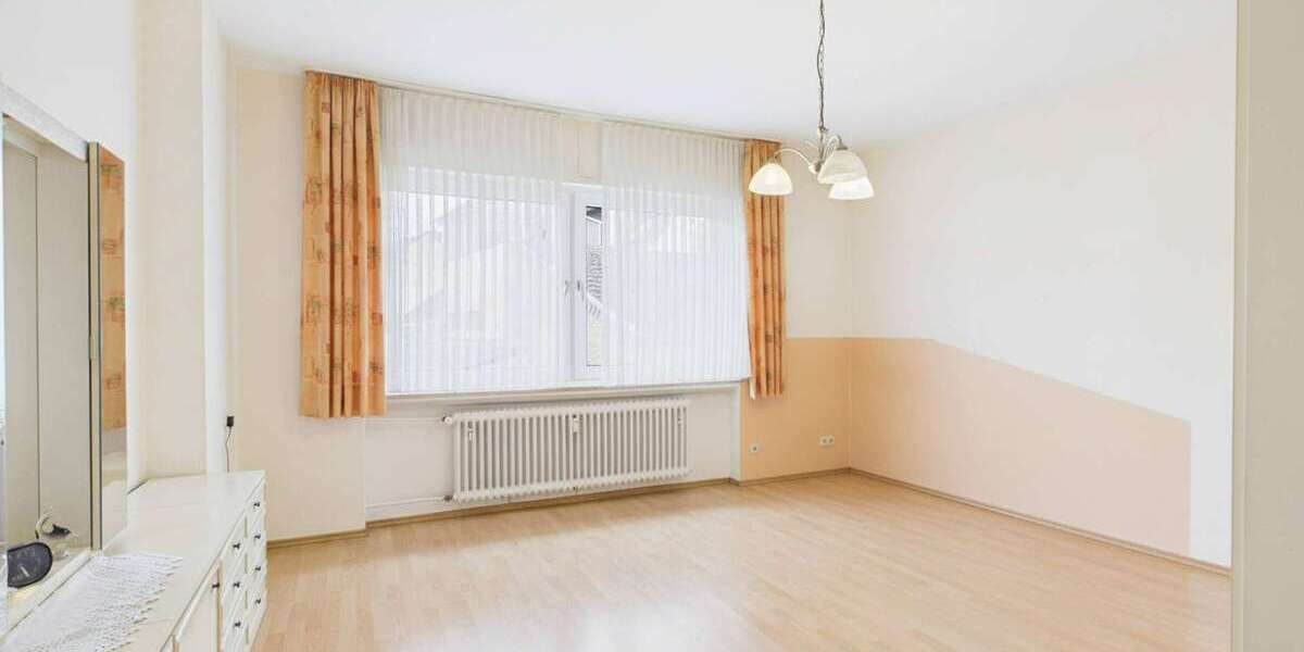 Etagenwohnung Bad Neuenahr-Ahrweiler Ahrweiler - 3 Zimmer, 97 m&sup2;, 950&euro; | Angebot:26073628