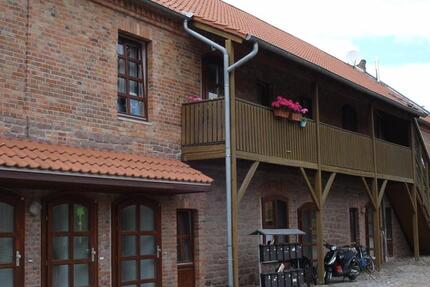 Maisonette Wohnung auf 4-Seitenhof 2 zimmer