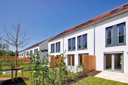 Haus Unterföhring - 4 Zimmer, 136 m&sup2;, 3.612&euro; | Angebot:25703868