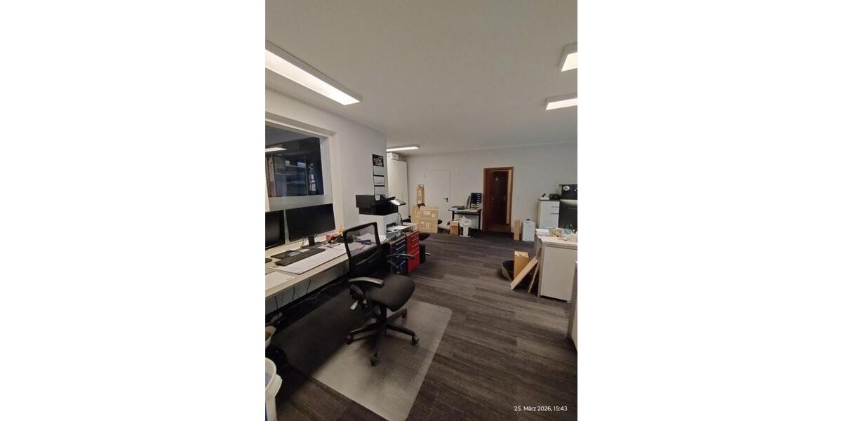 Köln-Ehrenleld (Bickendorf) freitragende Gewerbehhalle mit Büro, Verkaufs- und Ausstellungsfläche (ca. 1000 m²) + ca. 450 m² Parkplätze U-Bahn-Haltestelle Akazienweg - Gewerbeobjekt Köln Ehrenfeld | Angebot:25968416