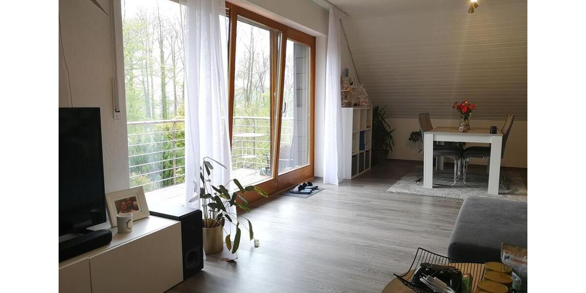 Dachgeschoßwohnung Detmold - 2 Zimmer, 73 m&sup2;, 690&euro; | Angebot:26045541