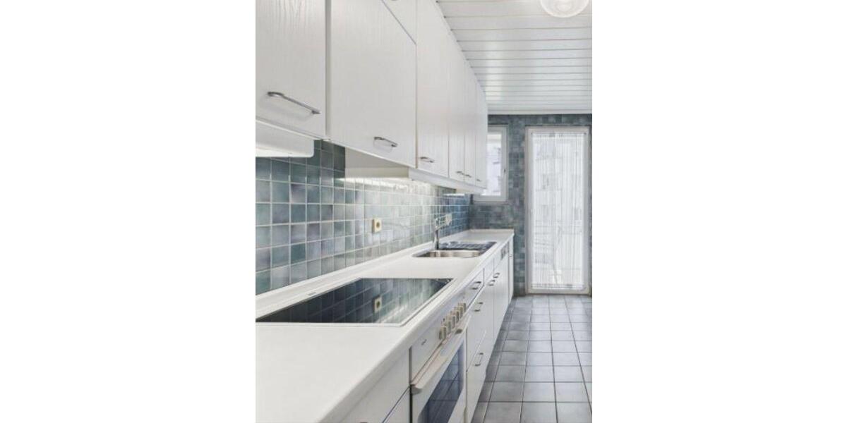 Helle 3-Zimmer-Wohnung mit Einbauküche und Balkon in Langenhorn 3 zimmer