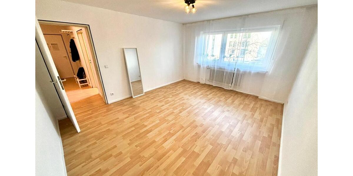 Hochparterre Nürnberg Erlenstegen - 2.5 Zimmer, 67 m&sup2;, 870&euro; | Angebot:26630181