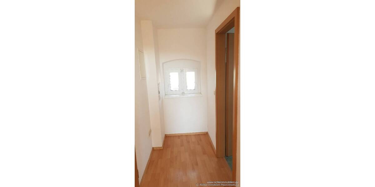 Etagenwohnung Großschirma / Siebenlehn Siebenlehn - 2 Zimmer, 42 m&sup2;, 260&euro; | Angebot:26740415