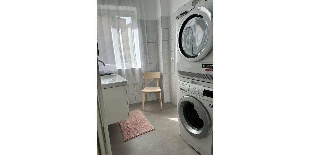 Etagenwohnung Würzburg - 2.5 Zimmer, 72 m&sup2;, 1.440&euro; | Angebot:26495596