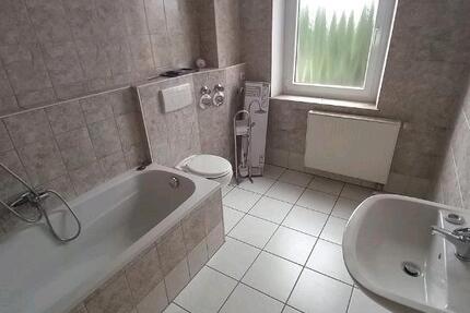 Wohnung Selbitz - 3 Zimmer, 92 m&sup2;, 870&euro; | Angebot:26215844
