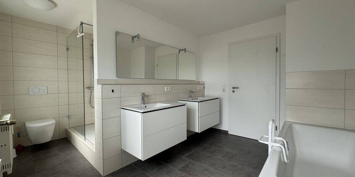Einfamilienhaus Crailsheim - 5 Zimmer, 157 m&sup2;, 1.300&euro; | Angebot:26916386