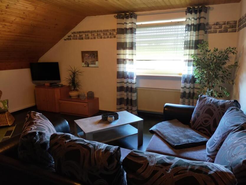 Zimmer in Donauwörth möbiliert