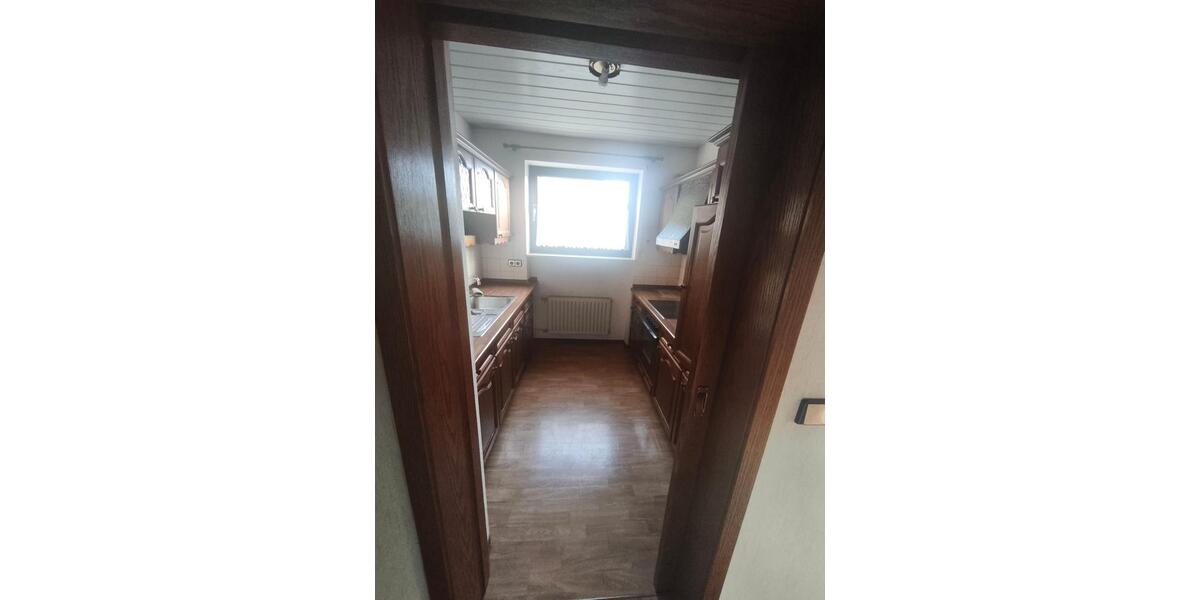 Erdgeschoßwohnung Zellingen - 3 Zimmer, 1.000 m&sup2;, 1.000&euro; | Angebot:25756853