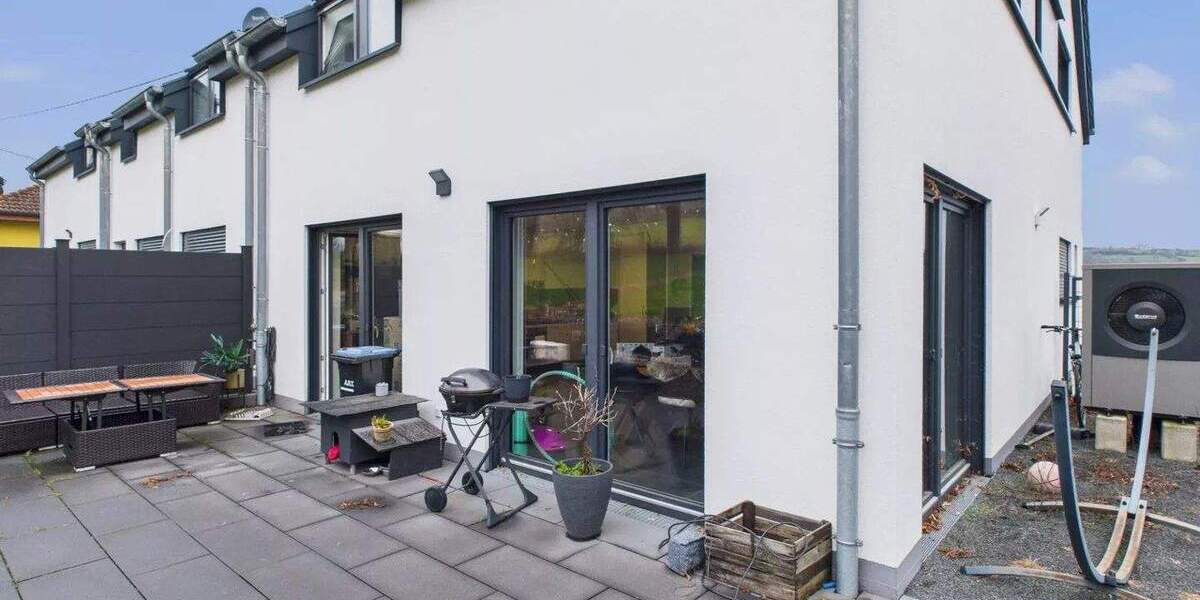 Modernes Reihenendhaus in Niedergeckler 6 zimmer