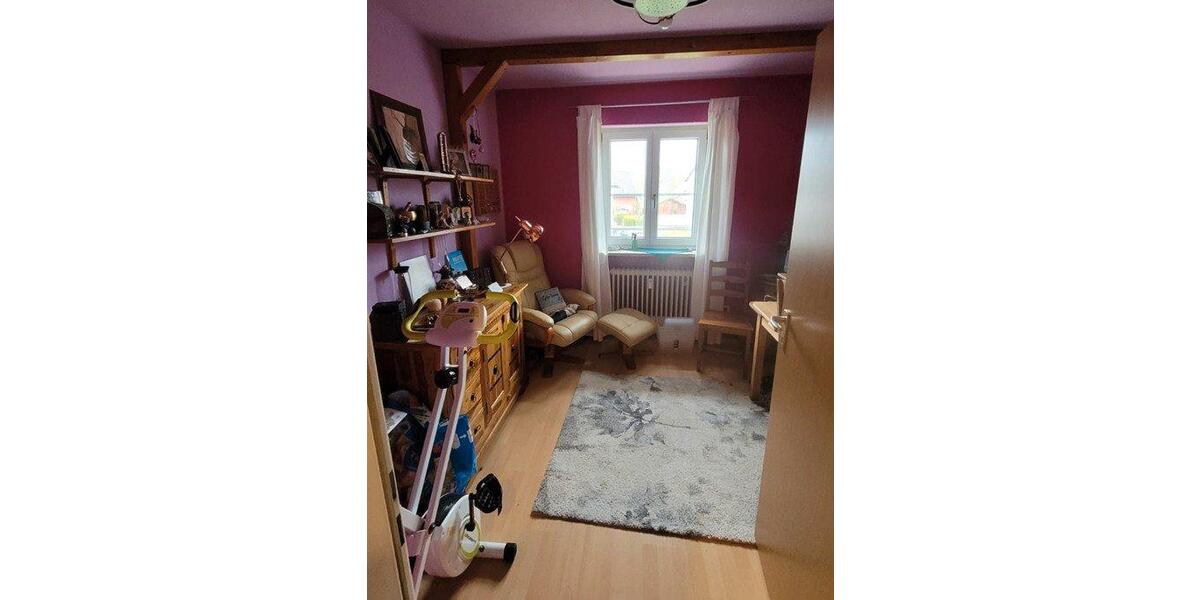 Etagenwohnung Forstinning - 4 Zimmer, 88 m&sup2;, 1.400&euro; | Angebot:26546231