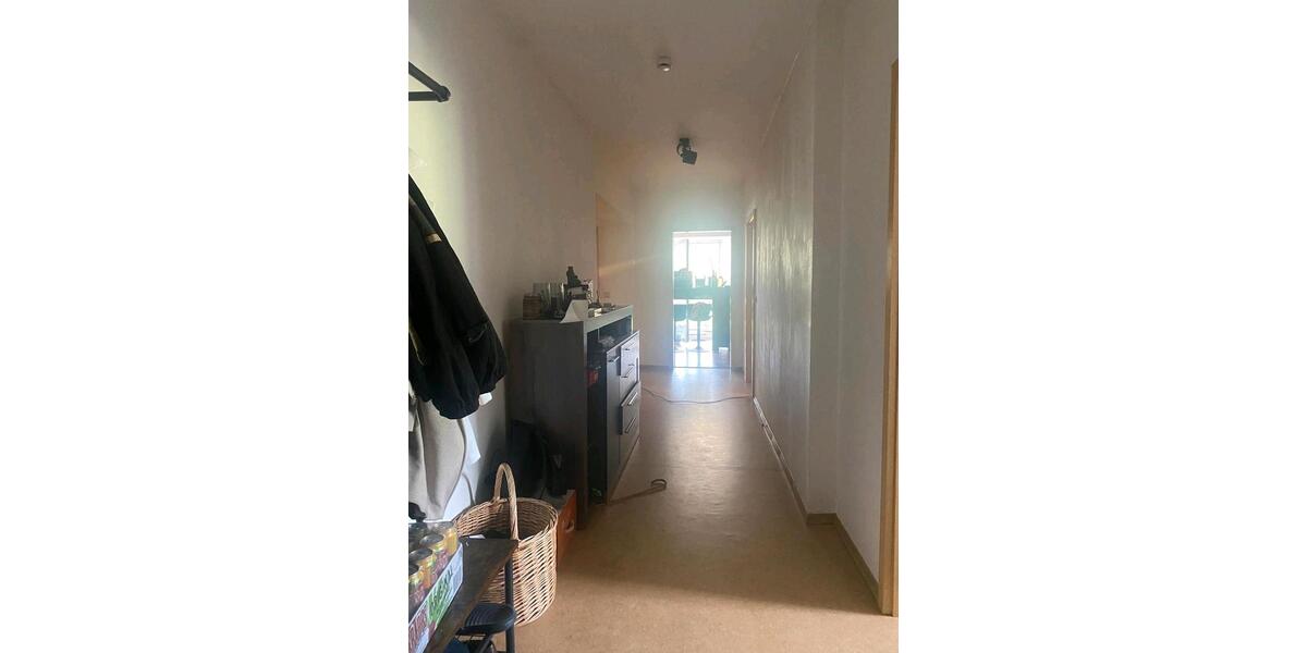 Dachgeschoßwohnung Deggendorf - 4 Zimmer, 108 m&sup2;, 860&euro; | Angebot:26705065