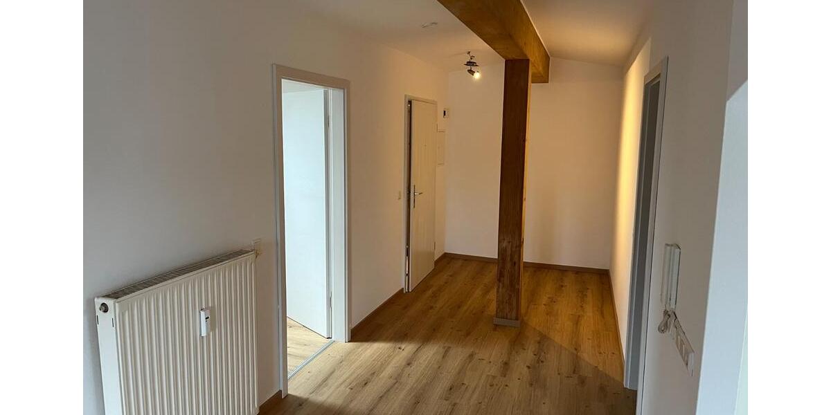 Dachgeschoßwohnung Eggenfelden - 2 Zimmer, 68 m&sup2;, 627&euro; | Angebot:25308057