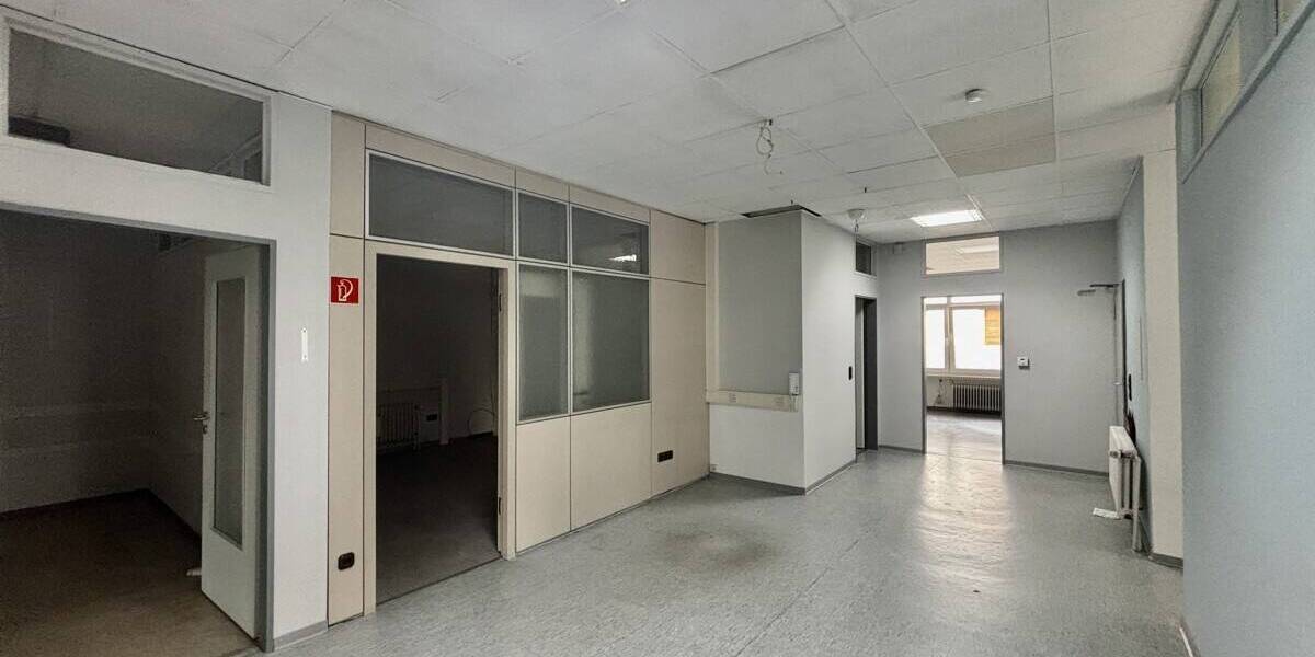 Gewerbeobjekt Trier / Heiligkreuz Heiligkreuz - 1 Zimmer, 2.500&euro; | Angebot:25730814