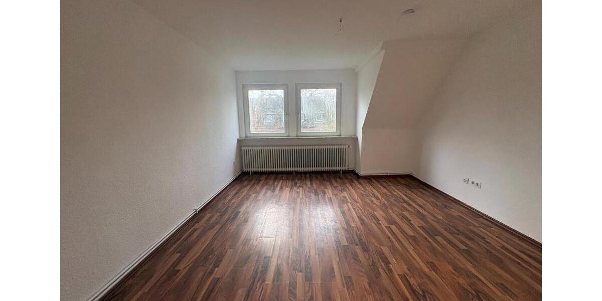 Dachgeschoßwohnung Wilhelmshaven Aldenburg - 4 Zimmer, 62 m&sup2;, 459&euro; | Angebot:25489040