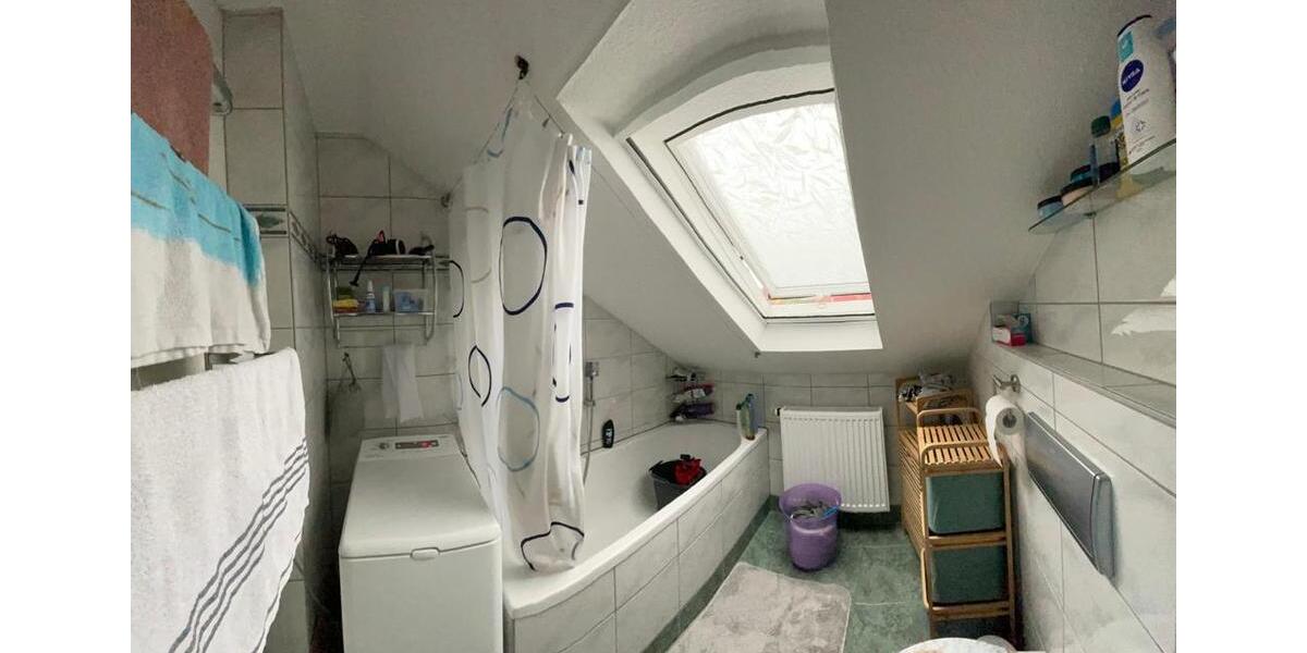 Dachgeschoßwohnung Apolda - 2 Zimmer, 45 m&sup2;, 340&euro; | Angebot:26670709