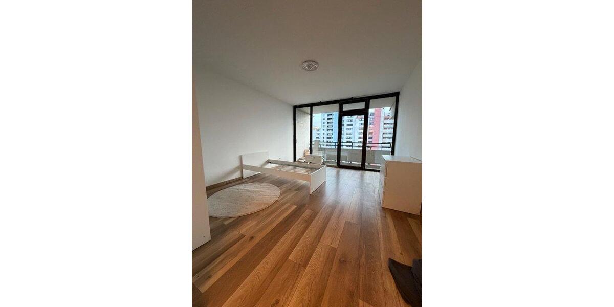Etagenwohnung Wiesbaden Biebrich - 2 Zimmer, 65 m&sup2;, 1.300&euro; | Angebot:26547117