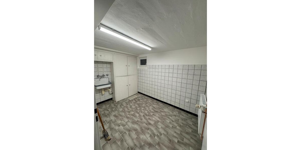 Etagenwohnung Sehnde - 5 Zimmer, 103 m&sup2;, 1.745&euro; | Angebot:26301075
