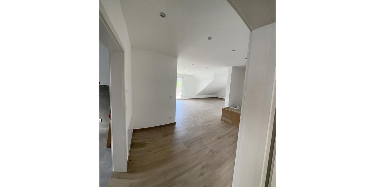 Dachgeschoßwohnung Breuberg - 4 Zimmer, 114 m&sup2;, 1.200&euro; | Angebot:24382979