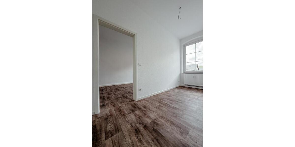 Etagenwohnung Burkhardtsdorf - 4 Zimmer, 90 m&sup2;, 600&euro; | Angebot:25581983