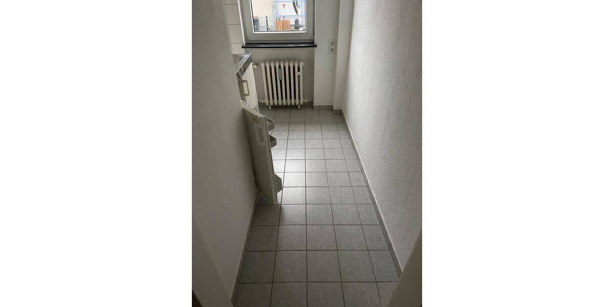Etagenwohnung Kassel Südstadt - 1 Zimmer, 22 m&sup2;, 430&euro; | Angebot:25405398