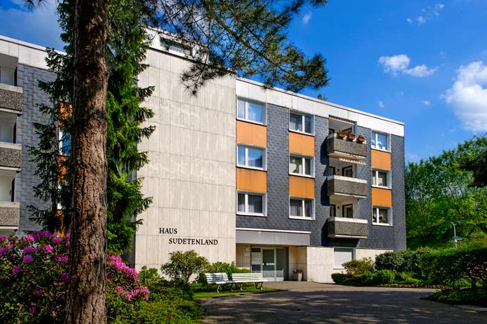 Wohnung zum Mieten in Solingen 280,50 € 56 m² 2 zimmer