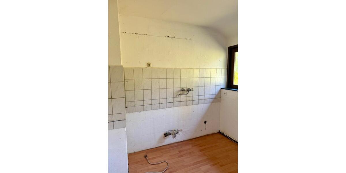 Dachgeschoßwohnung Bergneustadt - 3 Zimmer, 61 m&sup2;, 320&euro; | Angebot:24813798