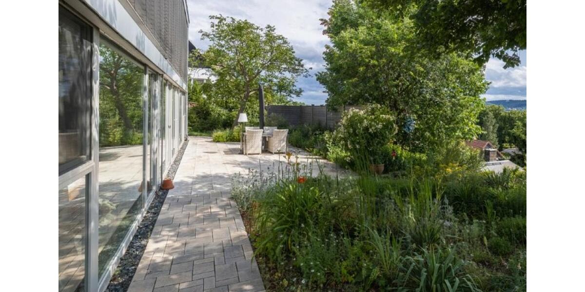 Einfamilienhaus Radebeul - 5 Zimmer, 240 m&sup2;, 2.950&euro; | Angebot:24526213