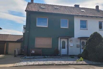 Haus Kamen - 5 Zimmer, 170 m&sup2;, 2.250&euro; | Angebot:27614909