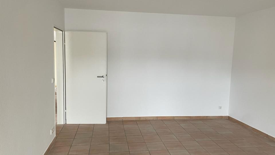 Etagenwohnung Trier Kürenz - 3 Zimmer, 90 m&sup2;, 950&euro; | Angebot:26044329