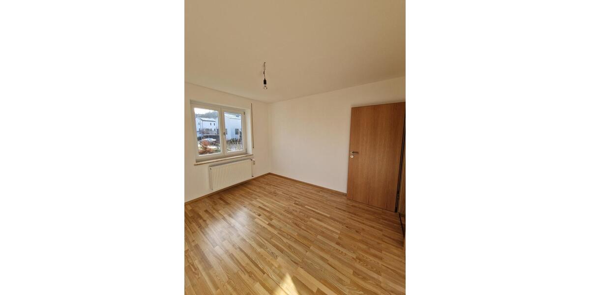 Etagenwohnung Eichstätt - 3 Zimmer, 77 m&sup2;, 1.000&euro; | Angebot:25645664