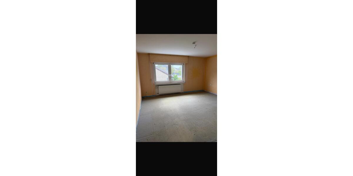 Erdgeschoßwohnung Gummersbach - 2 Zimmer, 84 m&sup2;, 800&euro; | Angebot:27572262